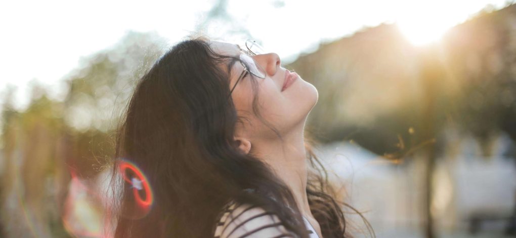 Profile of a person gazing in to the sky as they contemplate starting individual counseling okc.